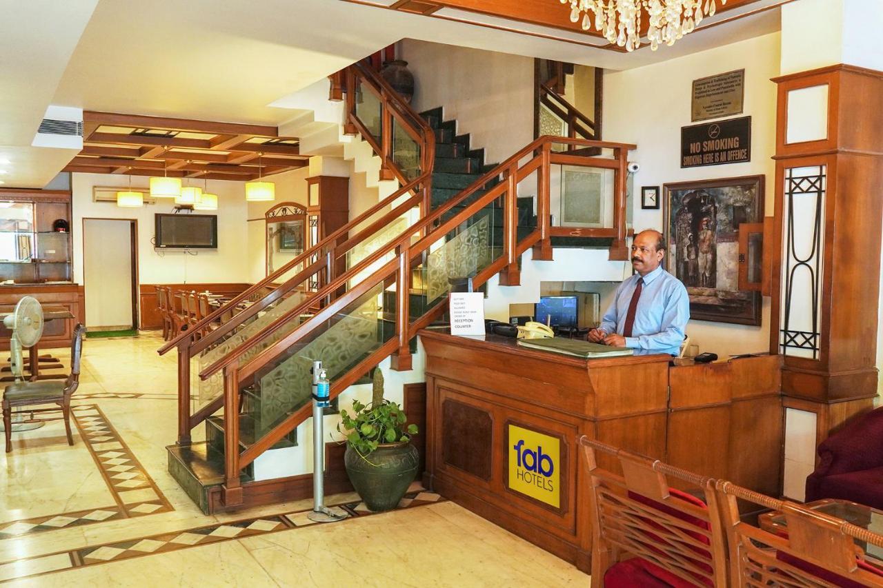 ホテル Fabexpress Kwality Regency Chandīgarh エクステリア 写真