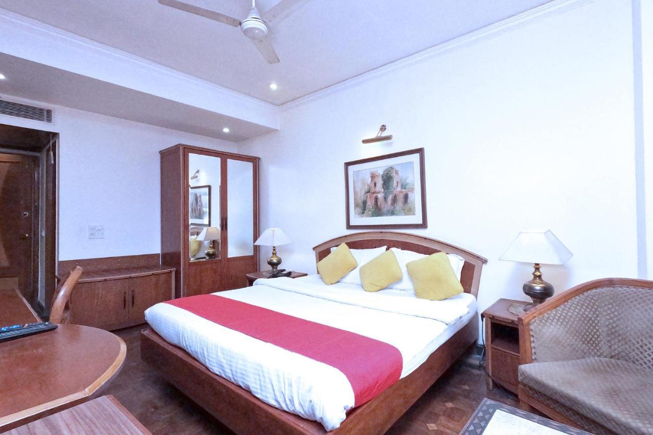 ホテル Fabexpress Kwality Regency Chandīgarh エクステリア 写真