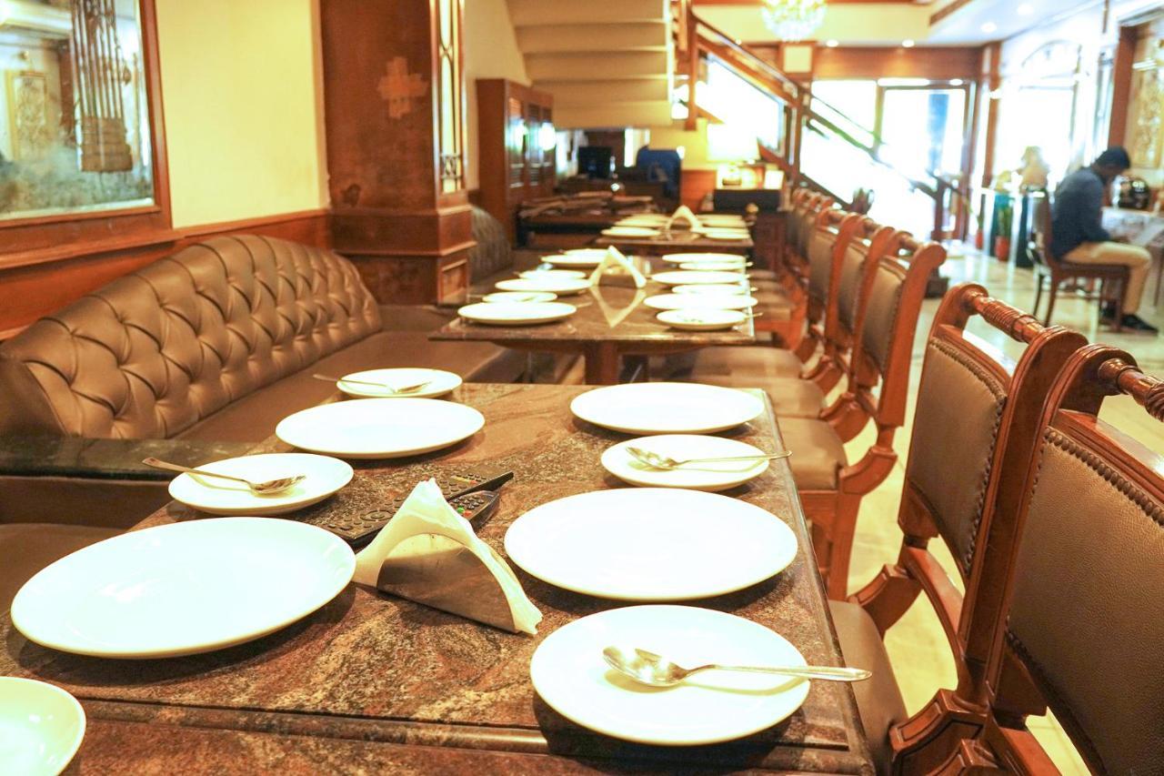 ホテル Fabexpress Kwality Regency Chandīgarh エクステリア 写真