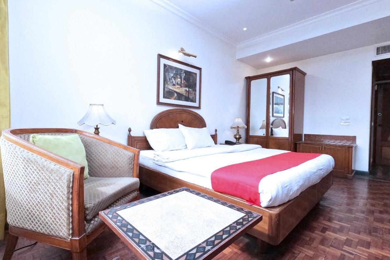 ホテル Fabexpress Kwality Regency Chandīgarh エクステリア 写真